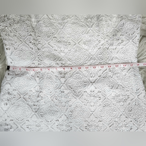 White lace dress size 14. - Picture 3 of 6